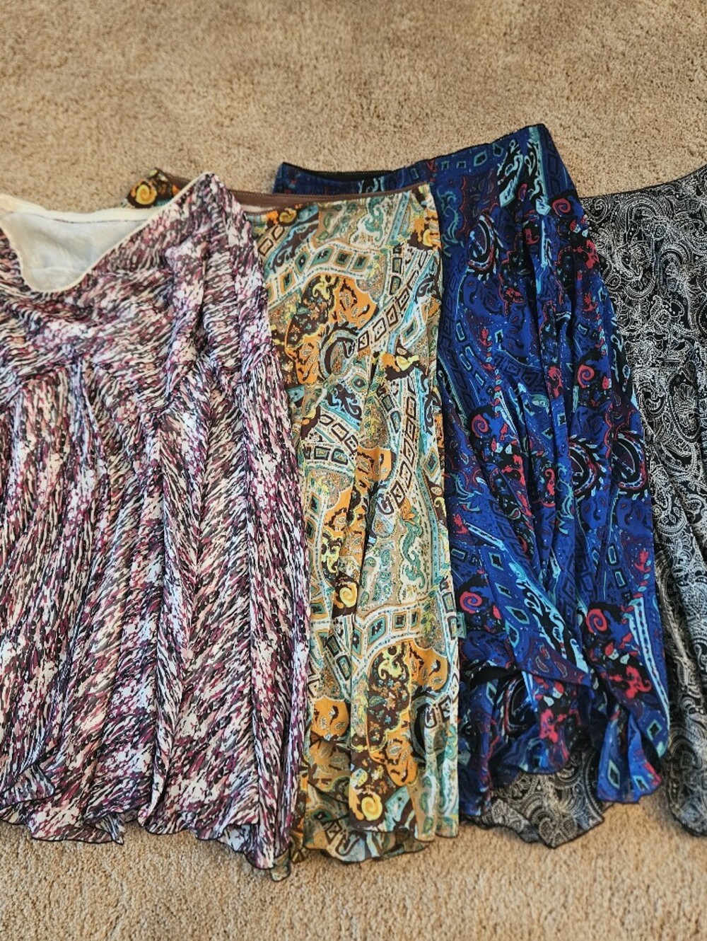 Womens Set Of 4 M/L Patterned Vintage FLOWY SKIRTS FULLY LINED Nwot